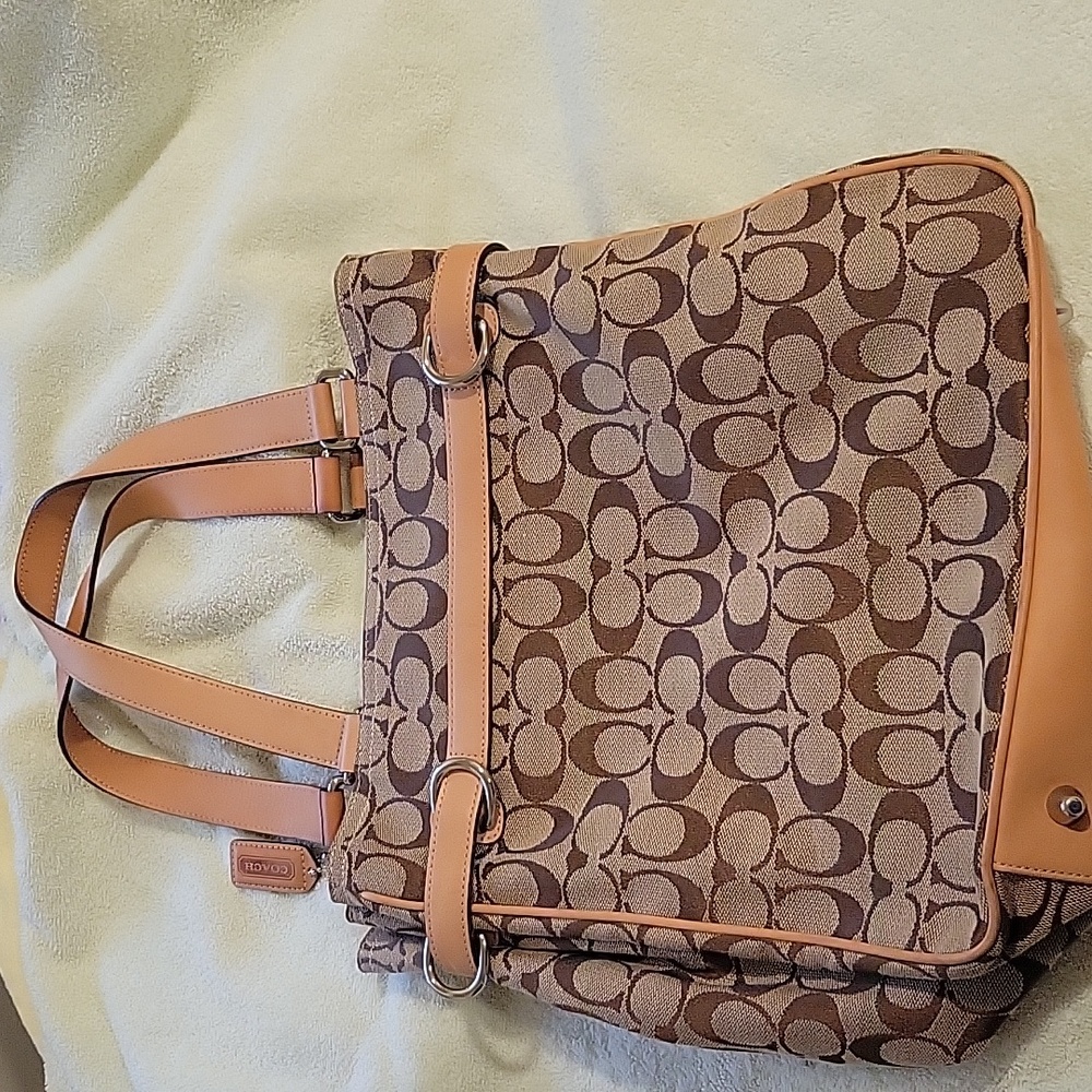 Coach Signature Khaki Jaquard Belted Handbag - Picture 6 of 6
